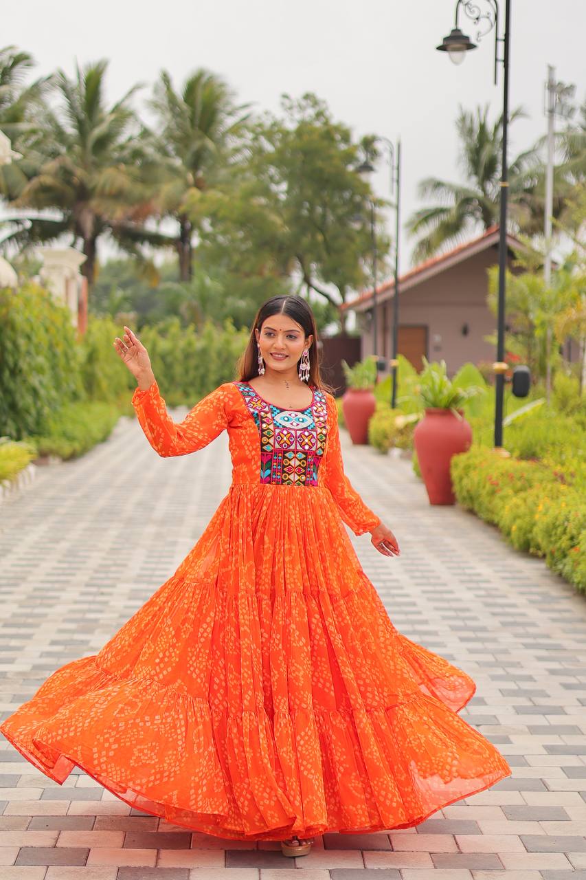 🌟 Navratri Special – Gamathi Work Gown 💃🏽✨