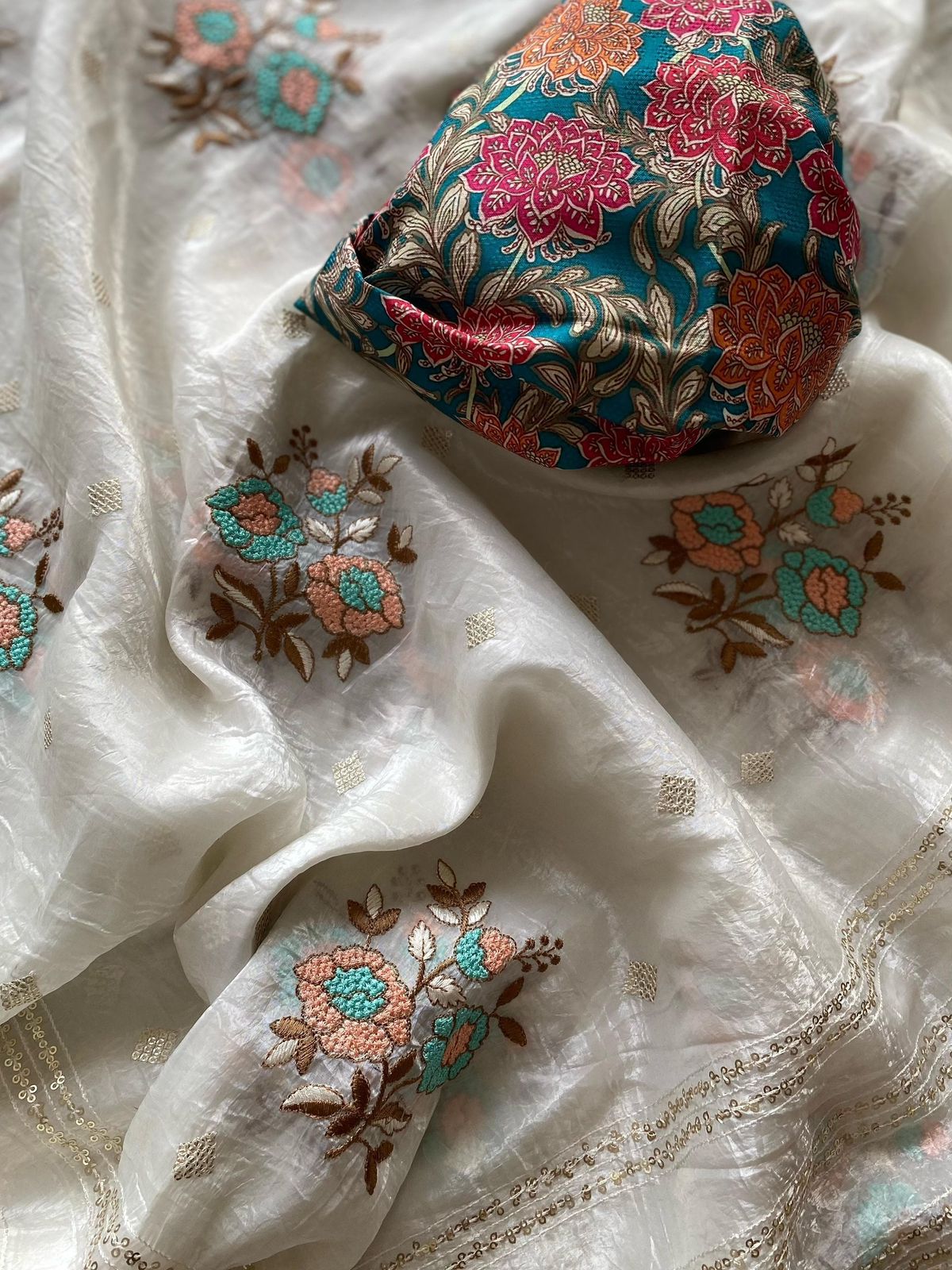 Crush Organza Saree with Sequin Weaving & Kalamkari Blouse