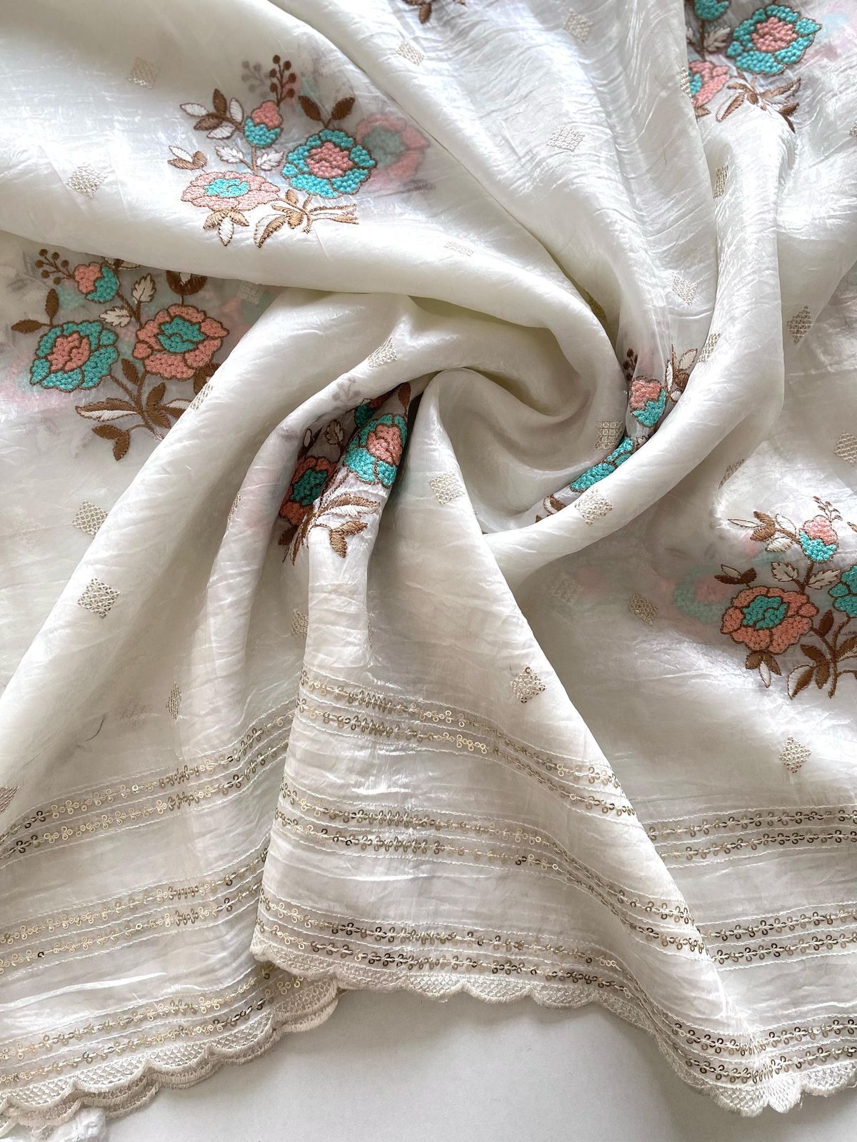 Crush Organza Saree with Sequin Weaving & Kalamkari Blouse