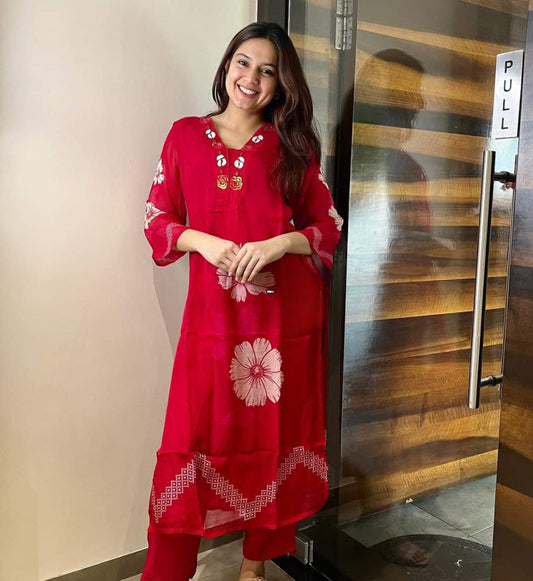 BEAUTIFUL FLOWER PRINT KURTA SET