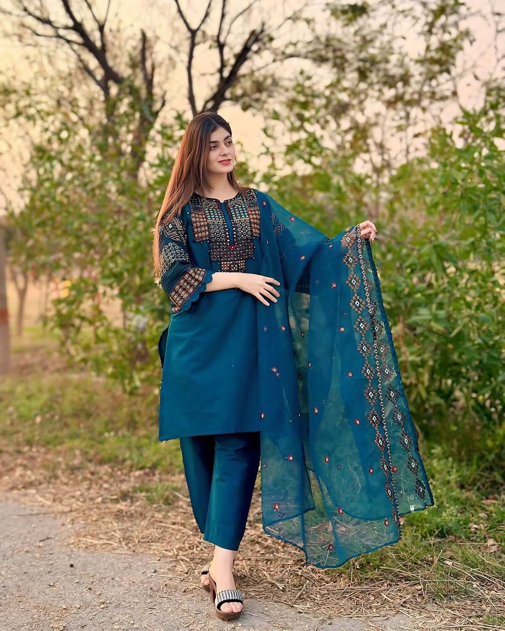 TRENDING ROMAN SILK FABRIC TOP PANT WITH DUPATTA