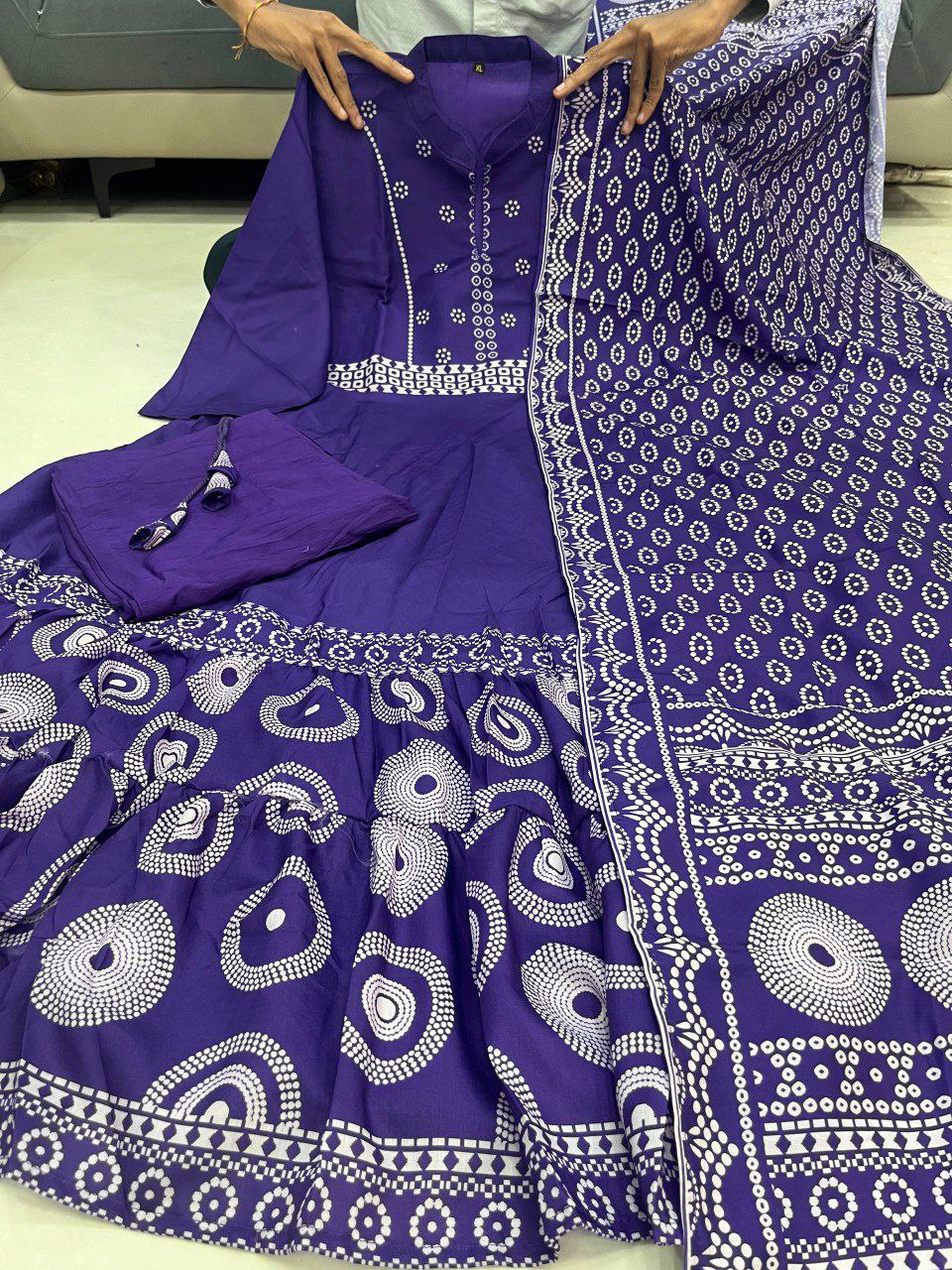 Royal Muse – Pure Muslin Silk Suit Set with Dupatta & Moti Mala (4-Piece Set) ❤🥰