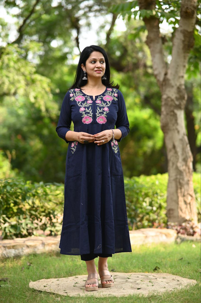 🥰Classic Charm – Pure Cotton 60×60 Suit Set with Embroidery ❤