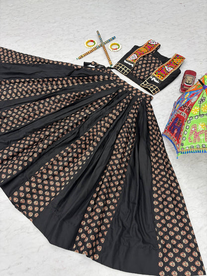 🌸 Navratri Special Lehenga Choli with Jacket – 6 Meter Big Flair 💃