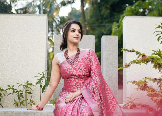 Elegant Soft Lichi Silk Saree with Jacquard Work