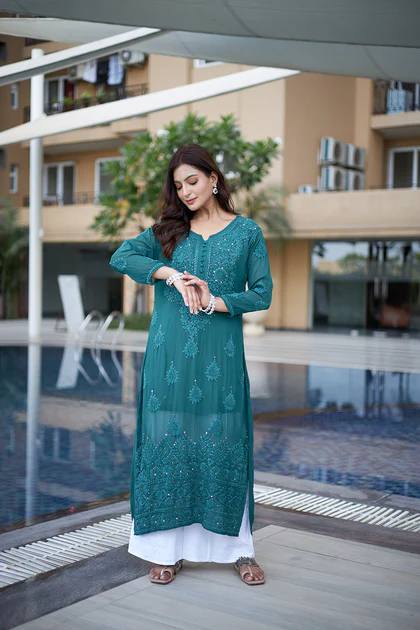 NEW CHIKANKARI KURTA PANT